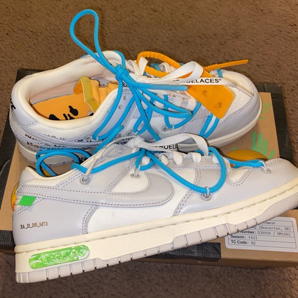 lot 2 off white dunks